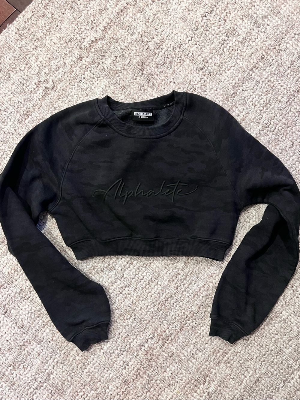 Alphalete Black Cropped Crew Sweatshirt with Tonal Logo